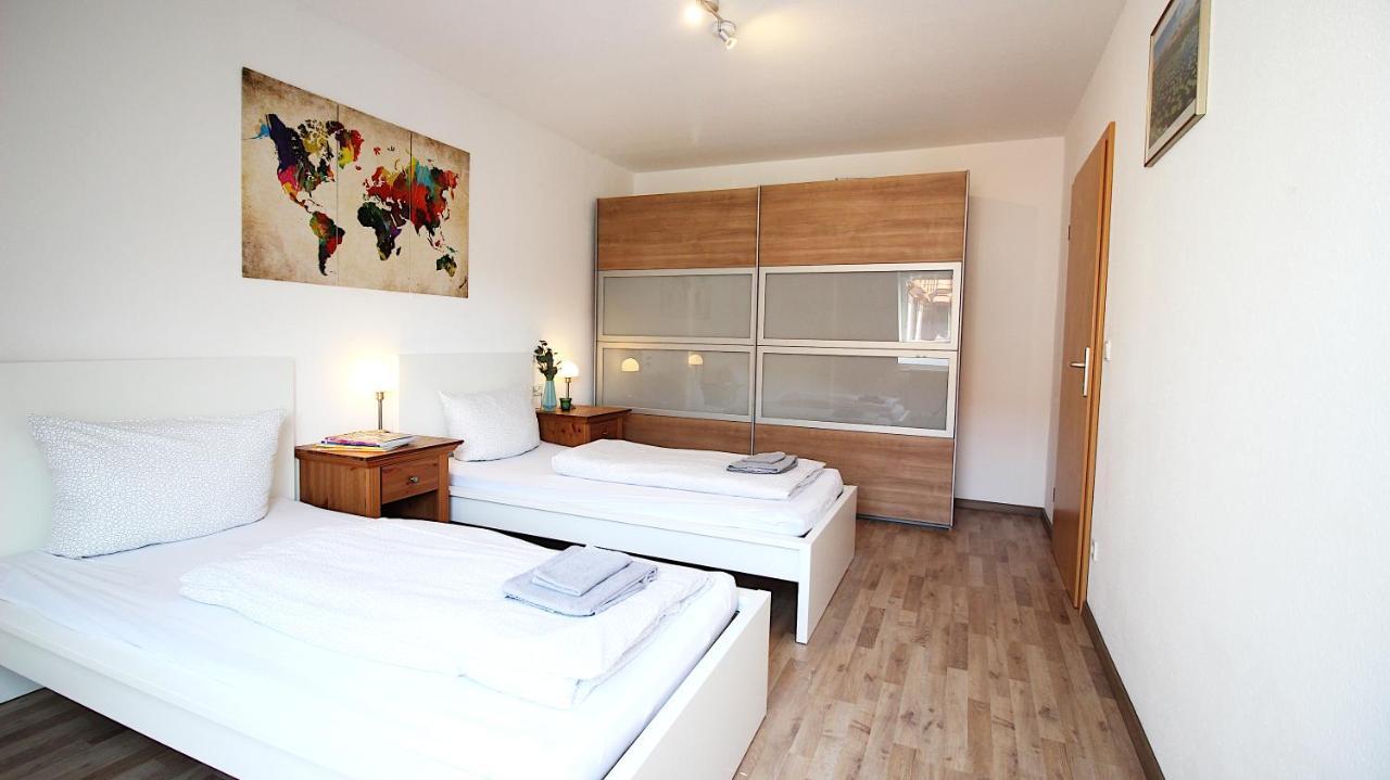 Homie Stay Zell - Apartment Mit Privatparkplatz Zell am Main Eksteriør billede